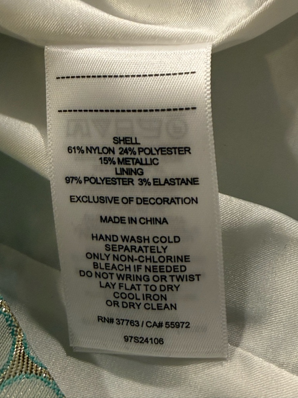 ✨ Laundry by Shelli Segal Metallic Polka Dot Shift Dress – Size 4 ✨ - Picture 8 of 9